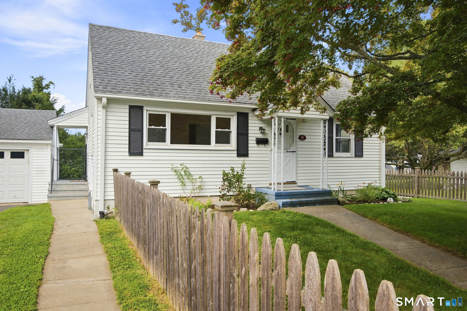 Property Photo:  23 Leaf Avenue  CT 06705 