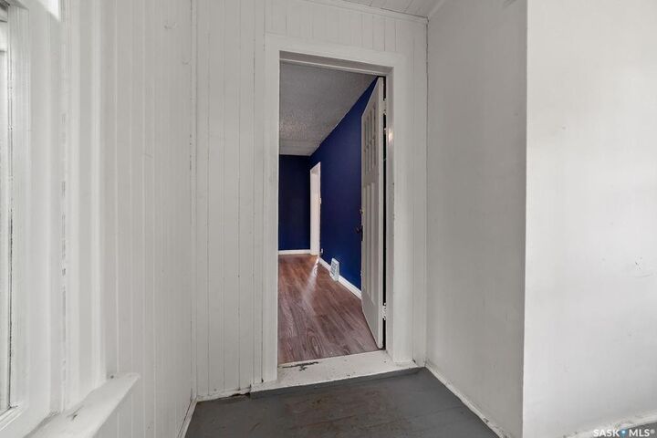 Property Photo:  1450 Royal Street  SK S4T 5A3 