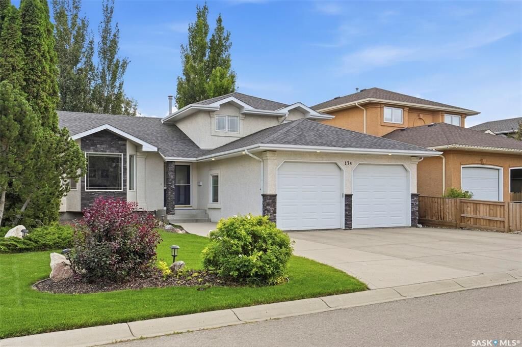 Property Photo:  174 Hinitt Place  SK S7N 4M6 