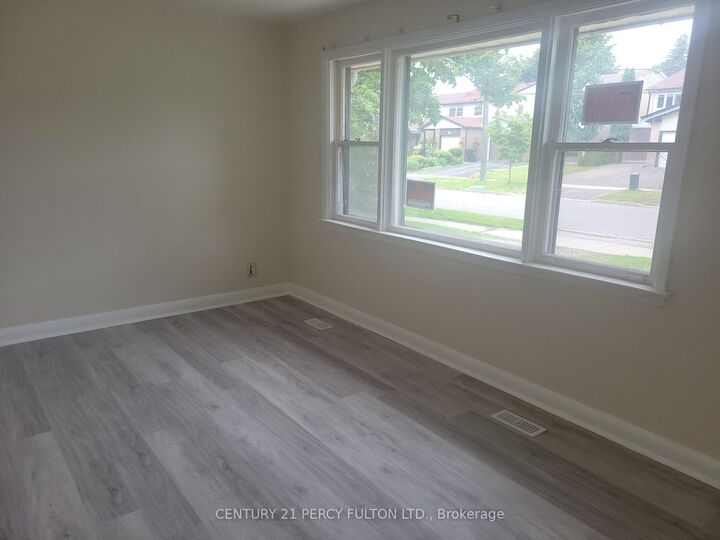 Property Photo:  71 Grace Street Main Floor Only  ON M1J 2M6 
