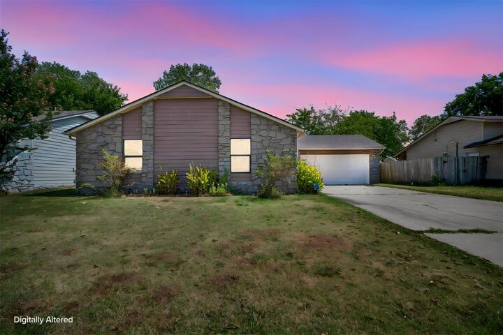 Property Photo:  1917 N Desert Palm Avenue  OK 74012 