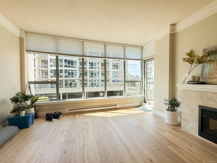 Property Photo:  845 Yates St #303  BC V8W 4A3 