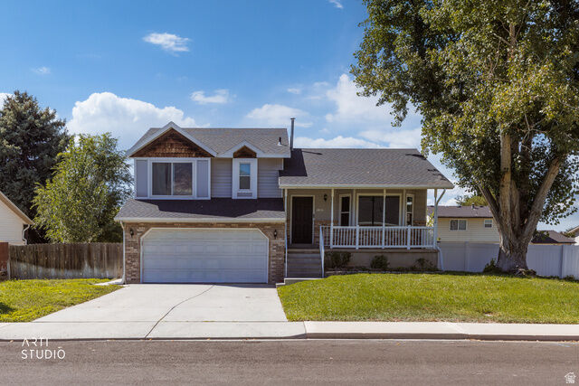Property Photo: 1727 N 200 W UT 84057