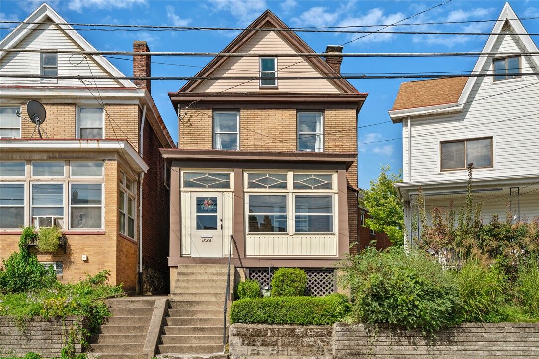 Property Photo: 1826 Ley Street PA 15212