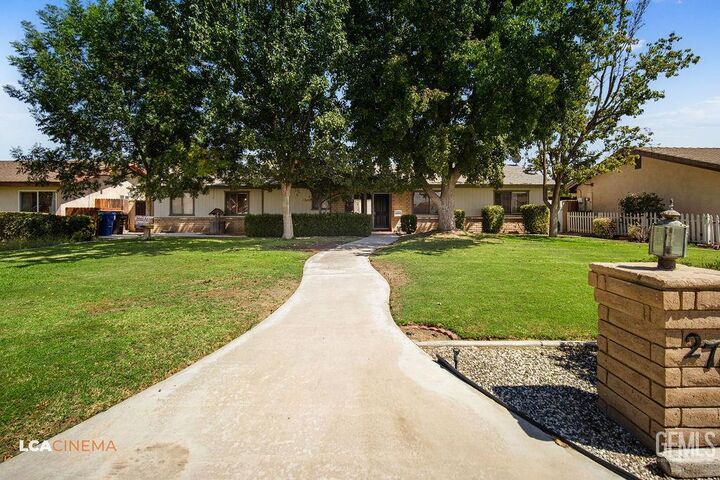 Property Photo: 270 Elm Street CA 93263
