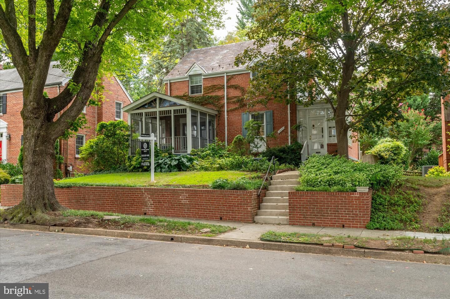 Property Photo: 4420 Burlington Place NW DC 20016