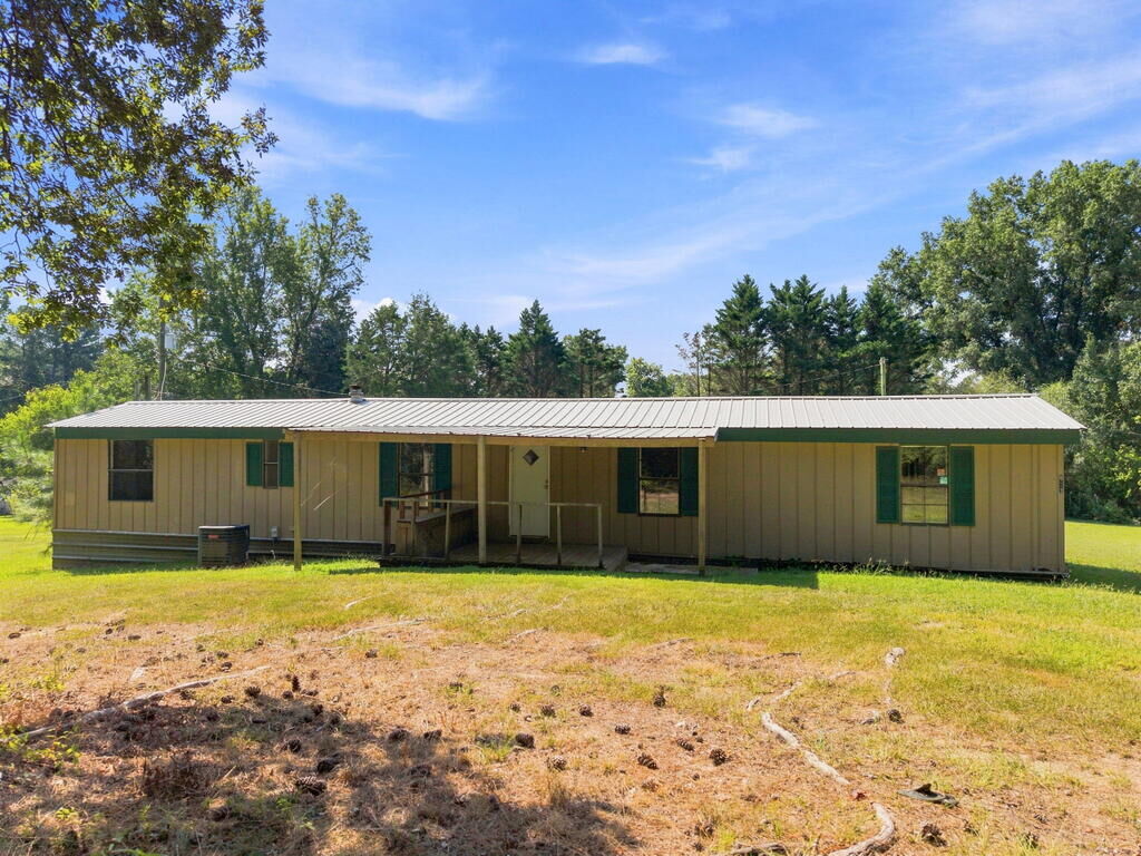 Property Photo:  923 Sagamore Drive  GA 30755 