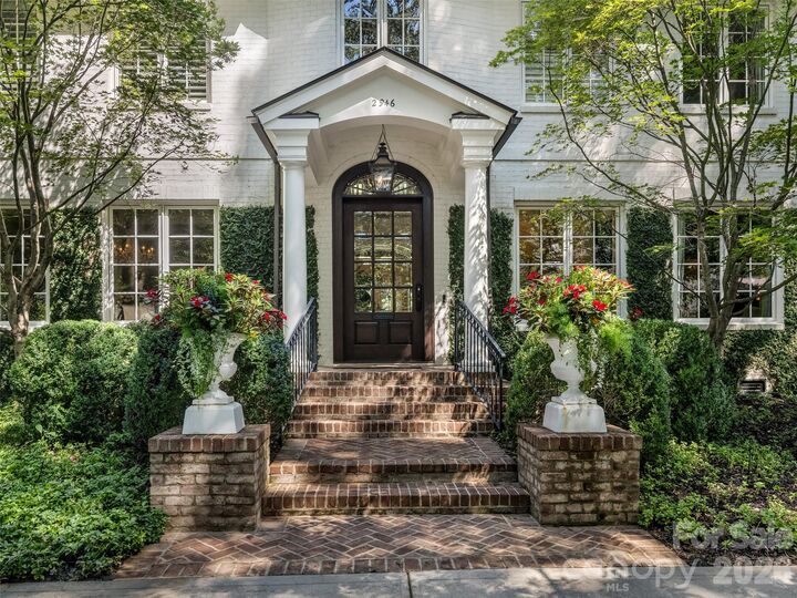 Property Photo:  2946 Wheelock Road  NC 28211 