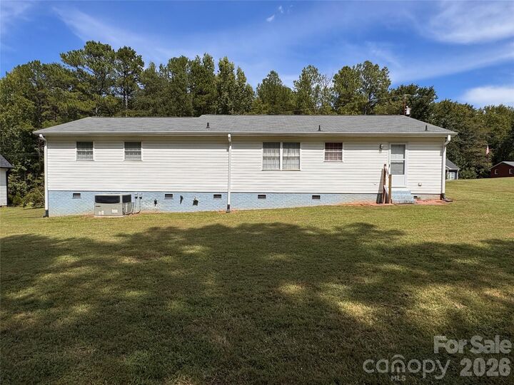 Property Photo:  1037 Cross Creek Drive  NC 28129 
