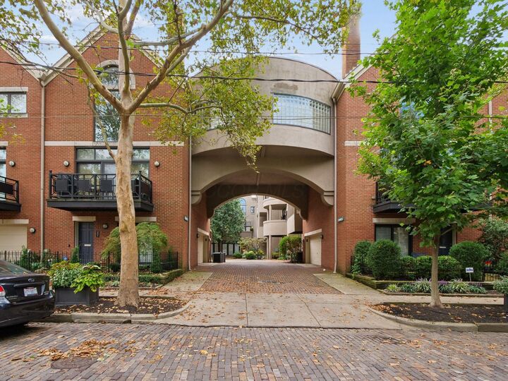 Property Photo:  719 Sycamore Place  OH 43206 
