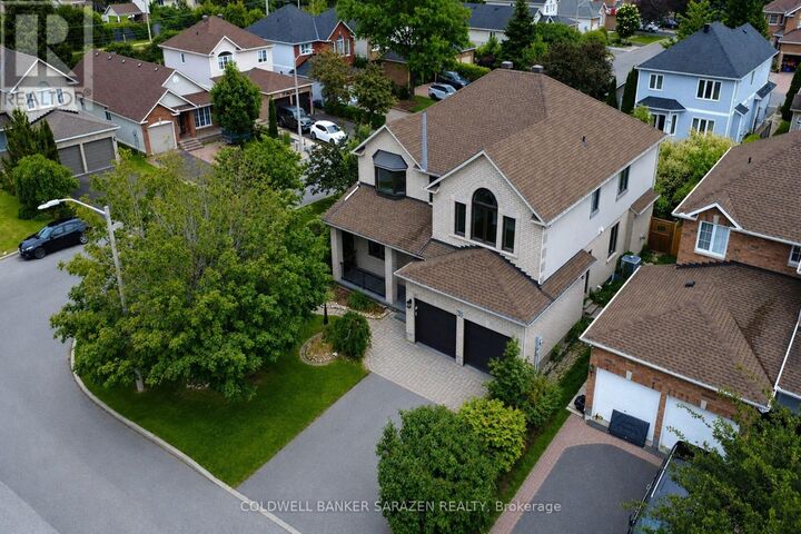 Property Photo:  31 Fanterra Way  ON K1T 3Y7 