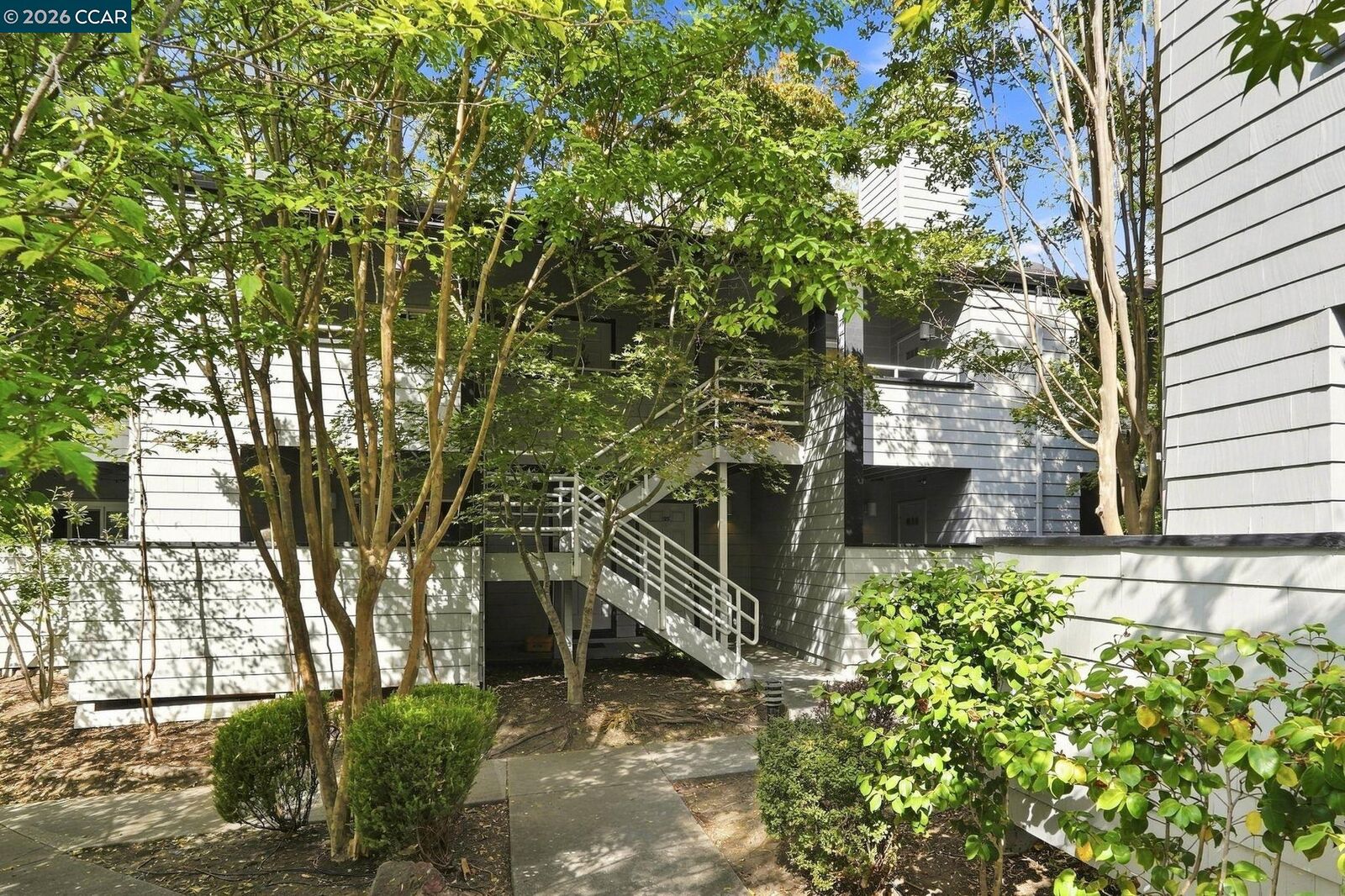 Property Photo:  3193 Wayside Plz 25  CA 94597 