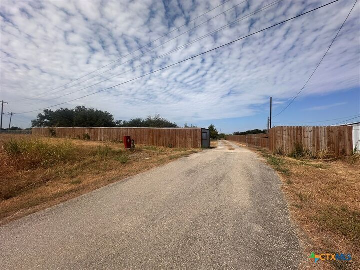Property Photo:  21381 State Highway 195  TX 76542 