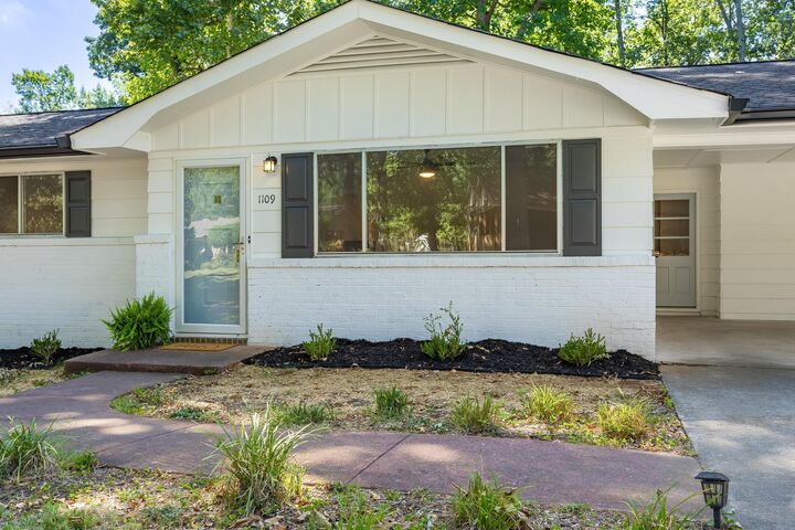 Property Photo: 1109 Peerless Drive NW TN 37312