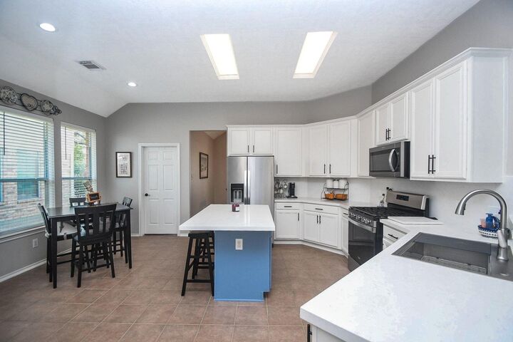Property Photo:  2402 Ligustrum Flower Drive  TX 77388 