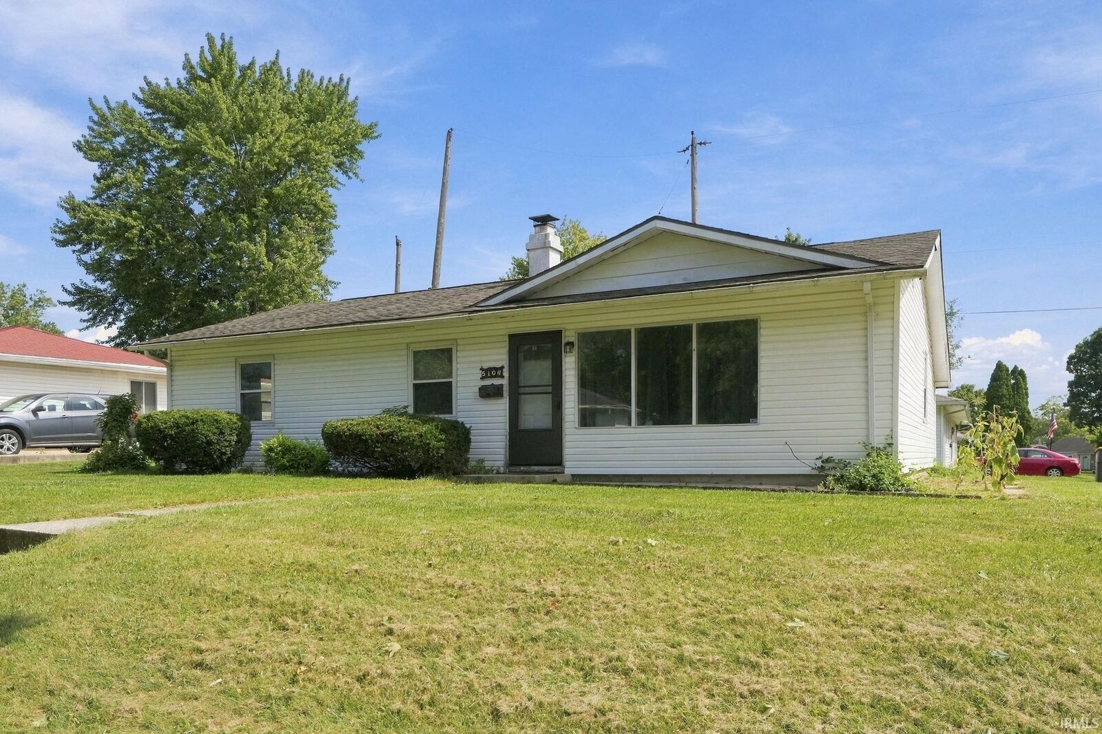 Property Photo: 5104 Northcrest Drive IN 46825-5633