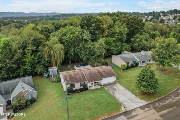 Property Photo: 4942 Nehemiah Lane TN 37938