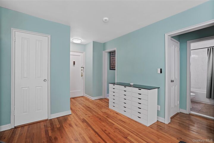 Property Photo:  330 S Broadway D11  NY 10591 