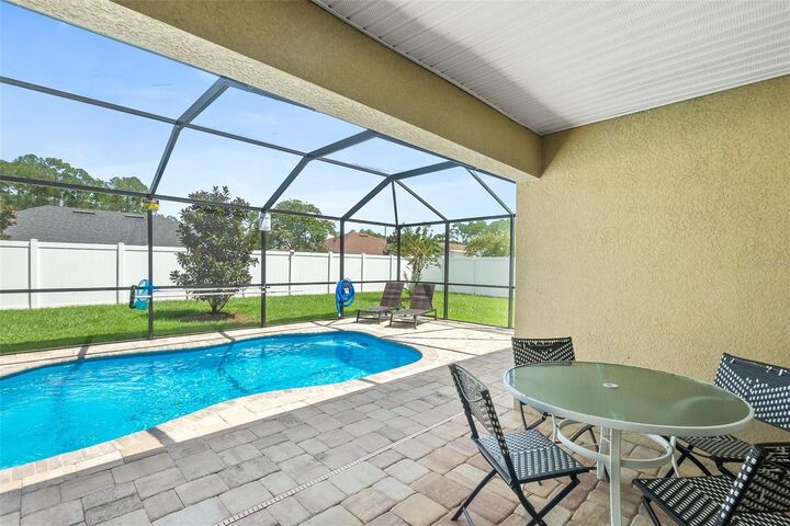 Property Photo:  10 Lladd Court  FL 32164 