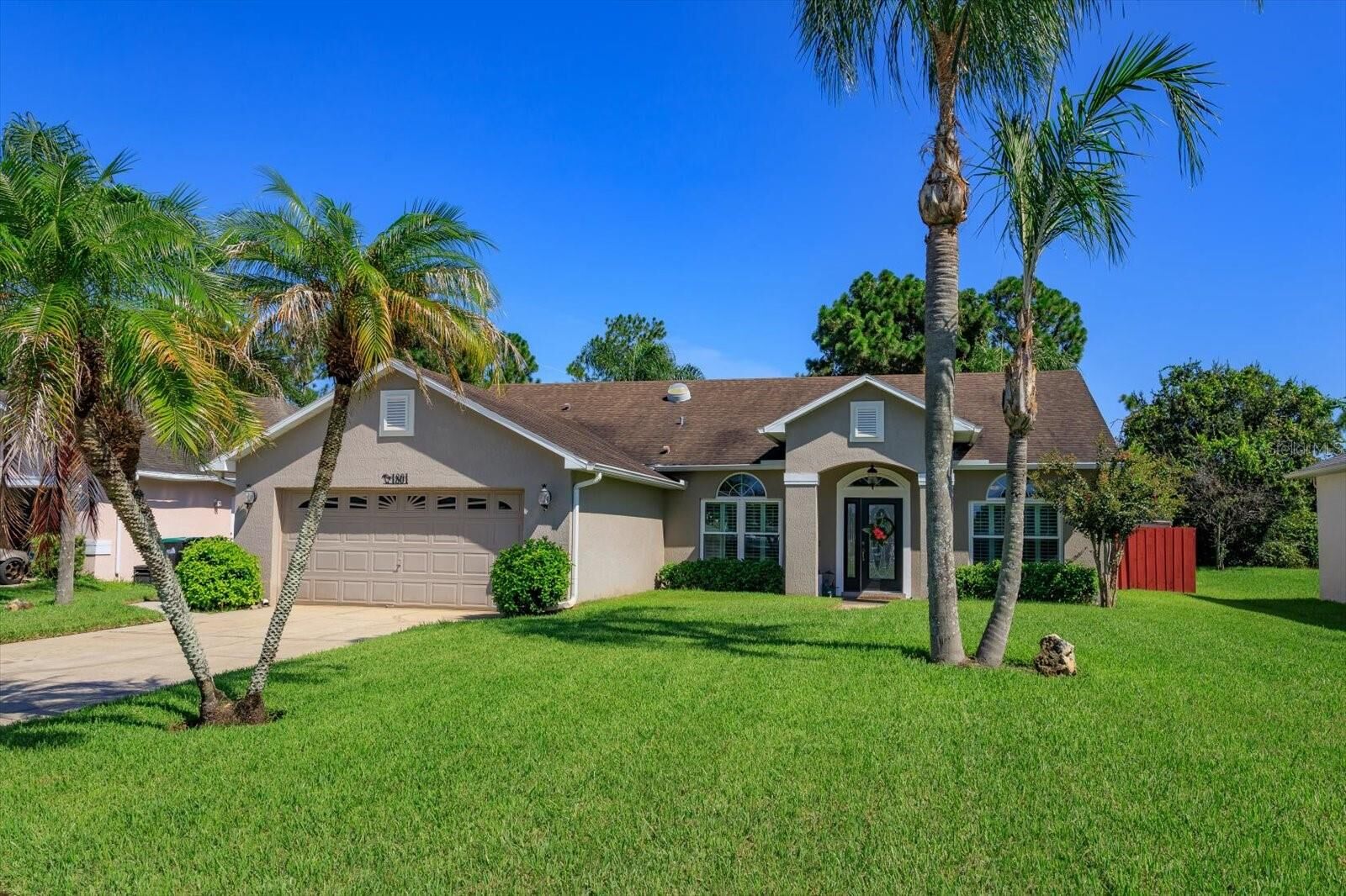 Property Photo:  1801 Crosswell Court  FL 32837 