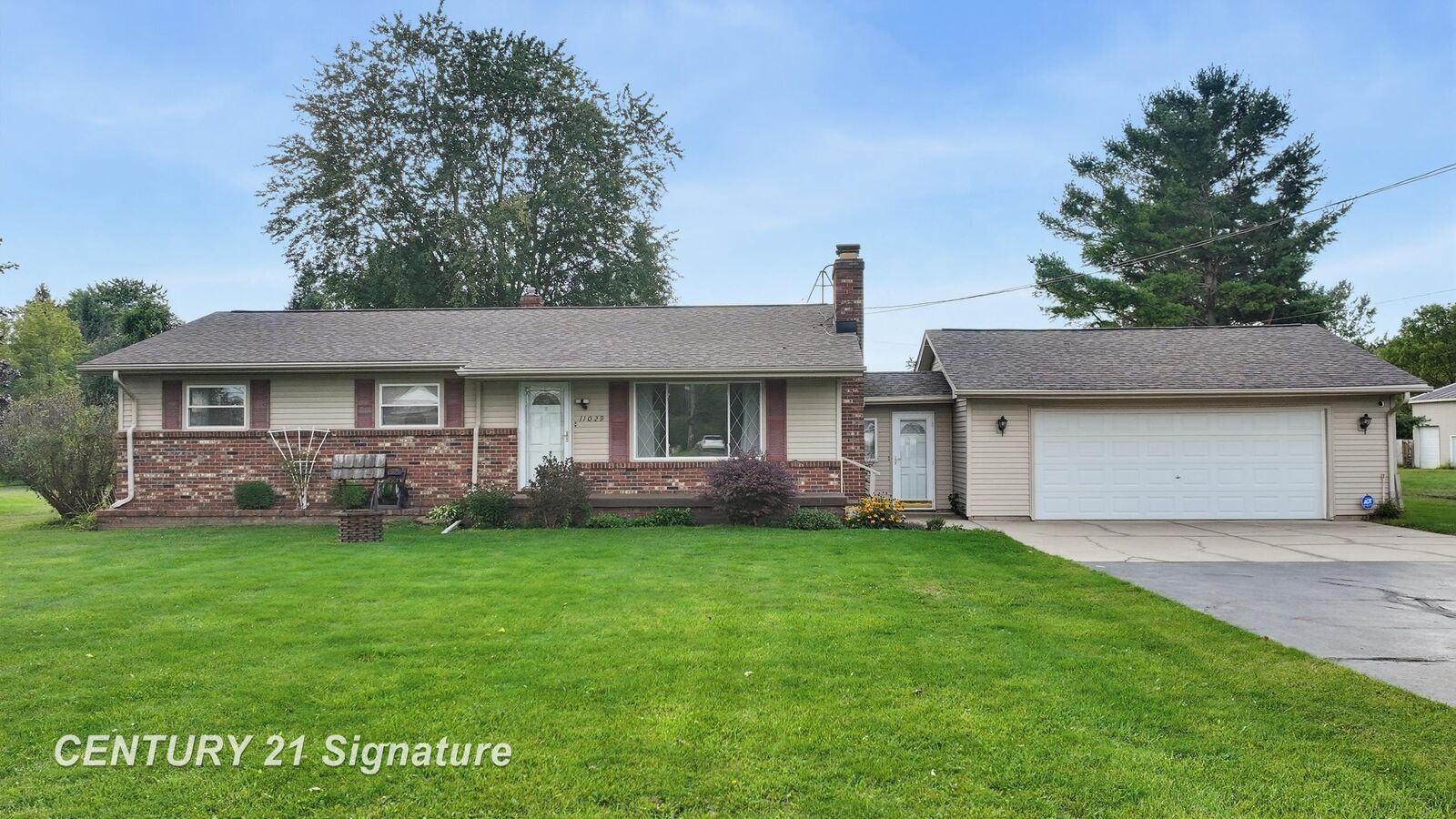 Property Photo: 11029 N Lewis Road MI 48420