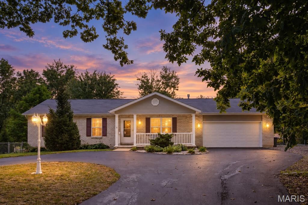 Property Photo:  2 Vernel Drive  MO 63026 
