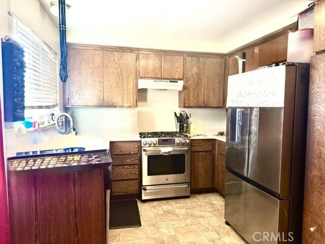Property Photo:  1108 Nanette  CA 93446 