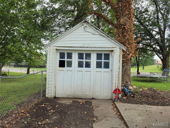 Property Photo:  1465 Rose Street  MO 63701 