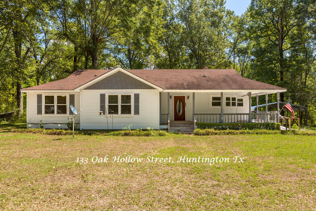 Property Photo:  133 Oak Hollow Drive  TX 75949 