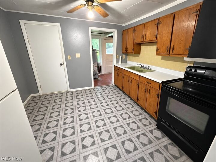 Property Photo:  1337 E 362nd Street  OH 44095 