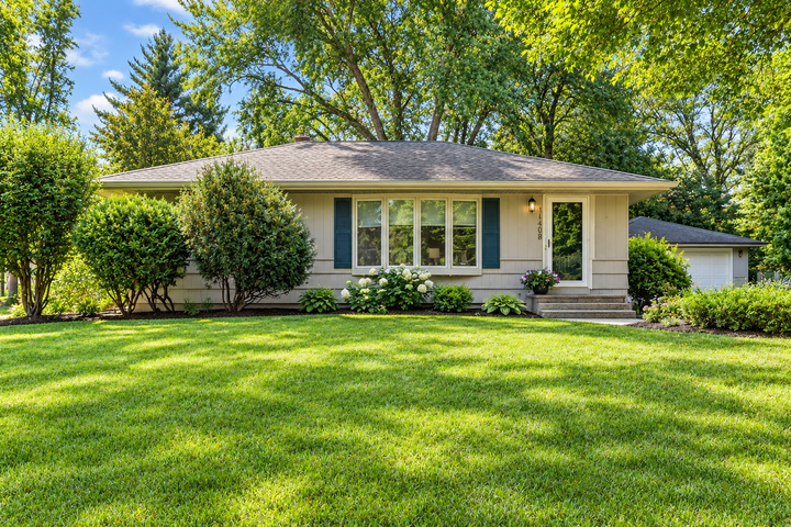 Property Photo: 16403 Seymour Drive MN 55345