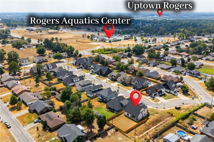 Property Photo: 1601 S 23rd Place AR 72758