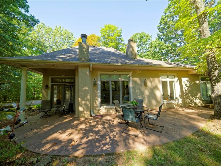 Property Photo:  2810 Inwood Drive  AR 72601 