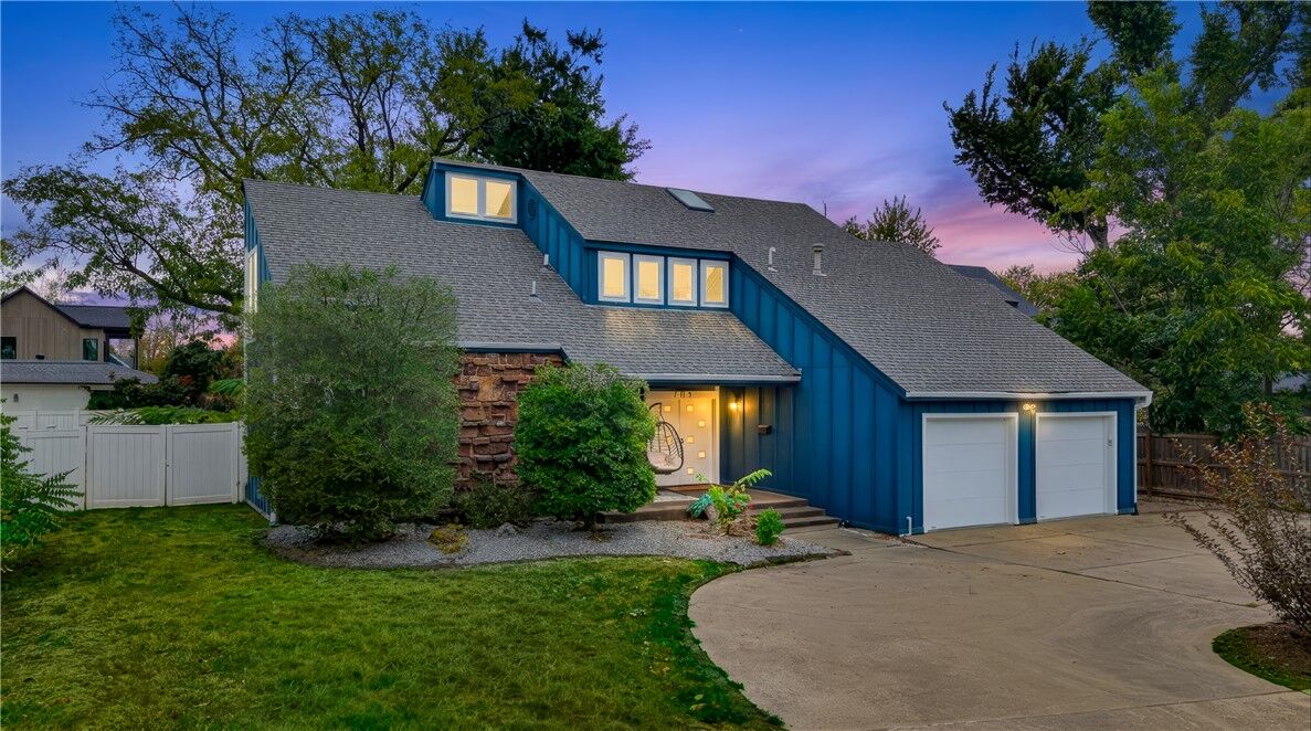 Property Photo: 703 Bella Vista Road AR 72712
