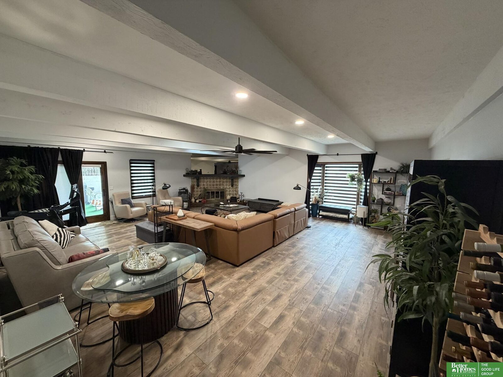 Property Photo: 1905 S 116th Street NE 68144