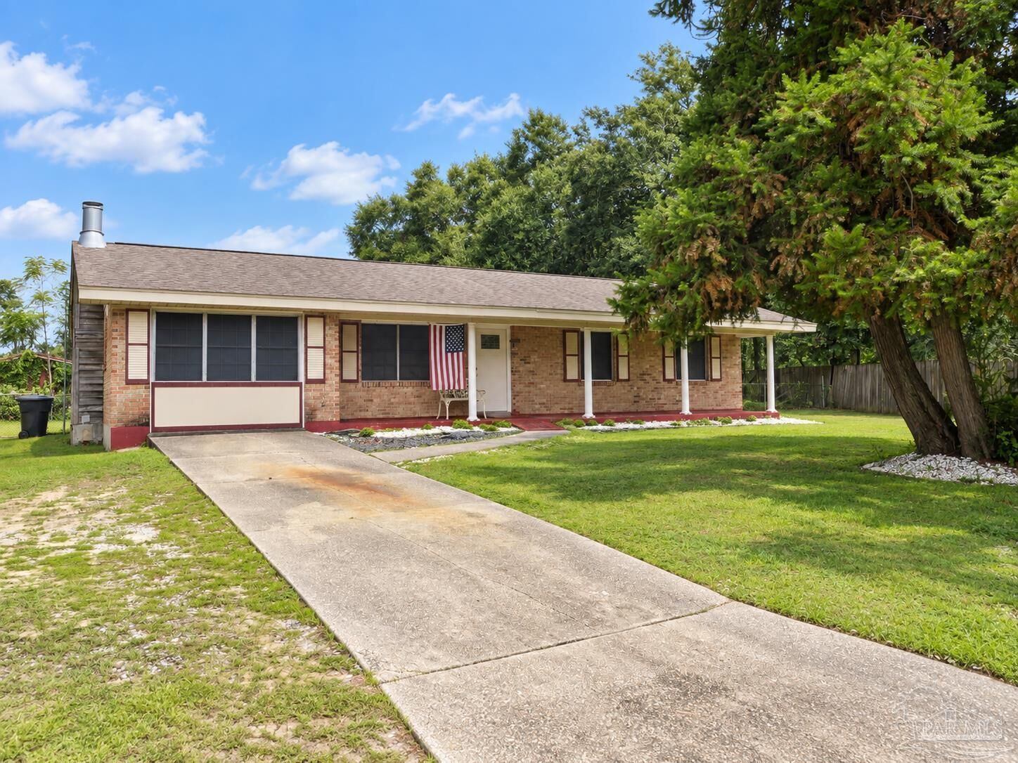 Property Photo: 7151 McAdam Ct FL 32504