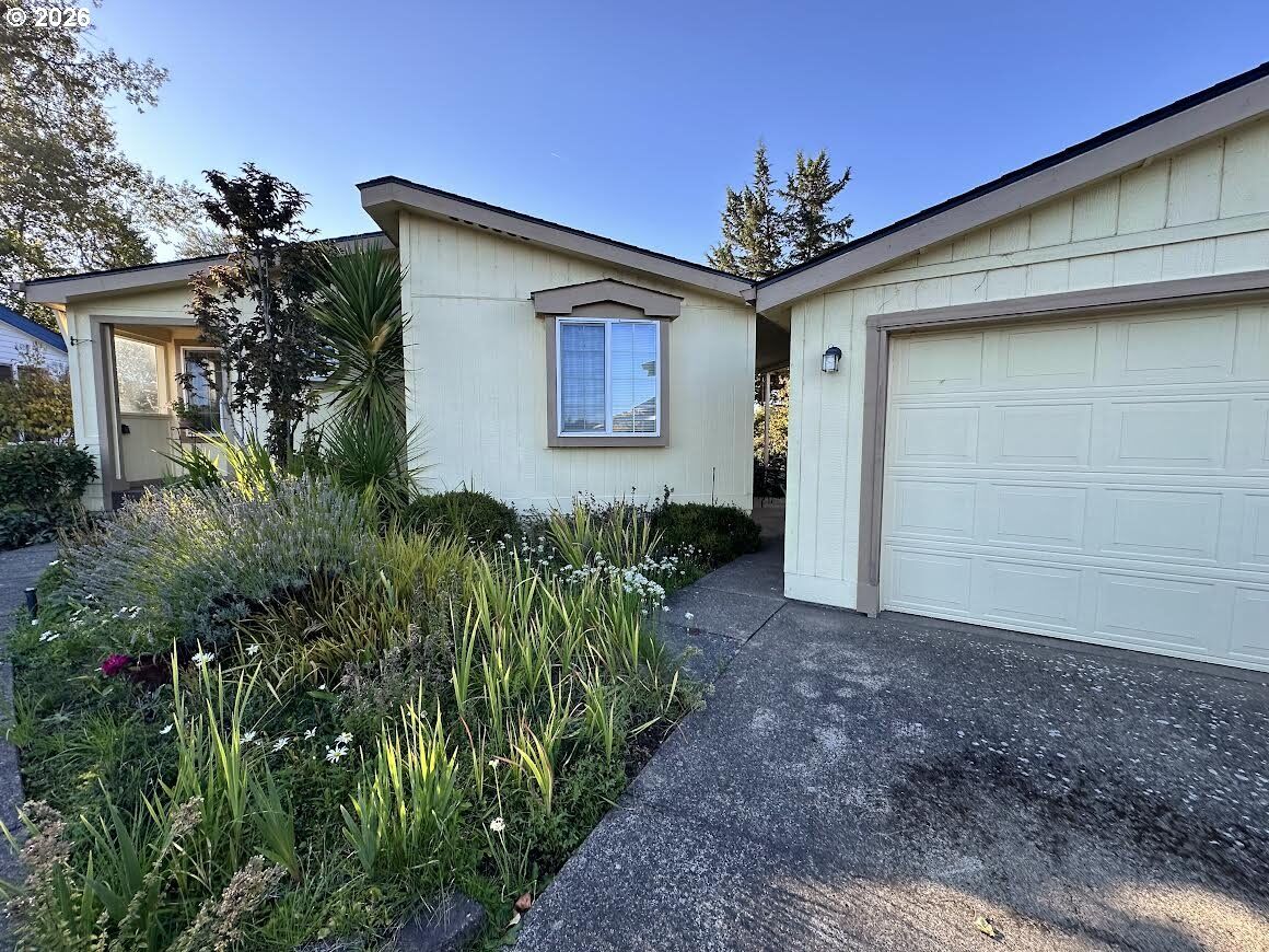 Property Photo:  3355 N Delta Hwy 194  OR 97408 