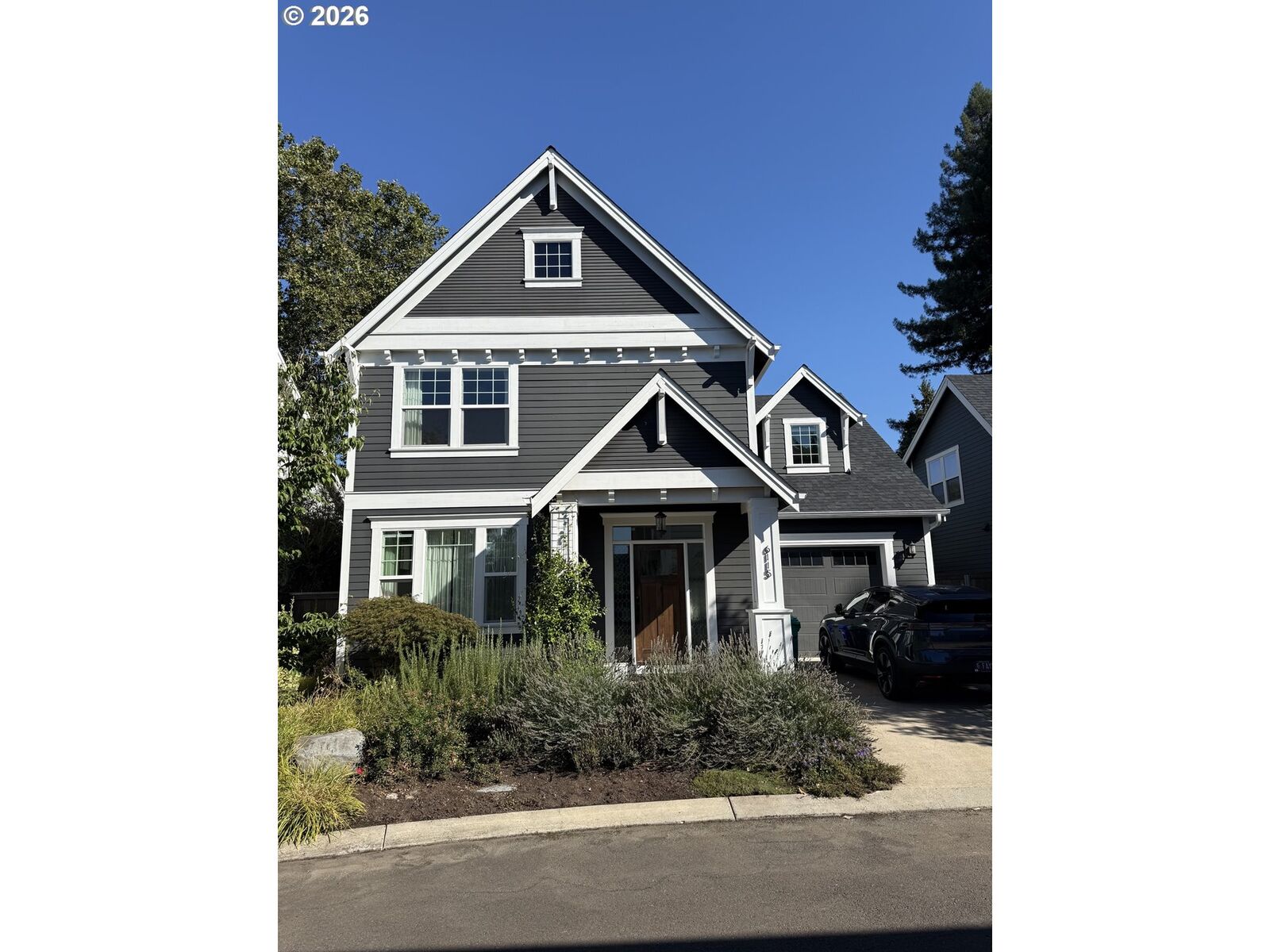 Property Photo:  6115 SE Franklin St  OR 97206 