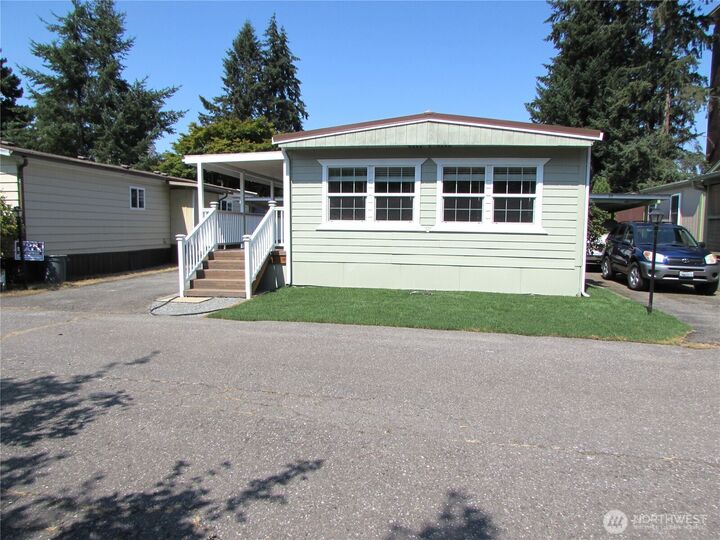 Property Photo: 11424 36th Drive NE 98 WA 98271