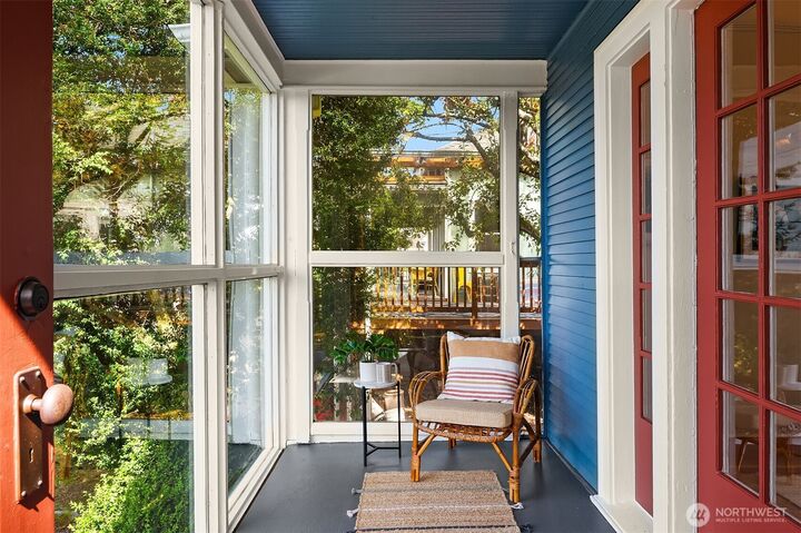 Property Photo: 6038 3rd Avenue NW WA 98107
