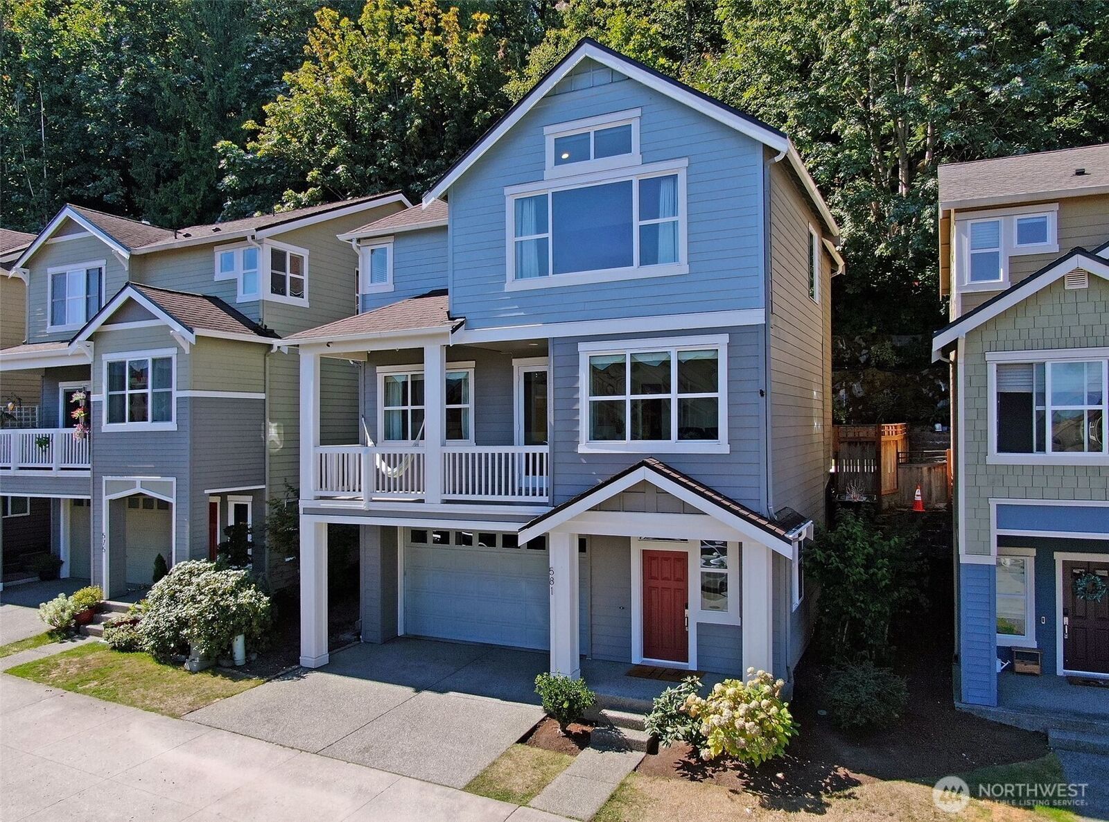 Property Photo:  581  Mountain View Lane NW  WA 98027 