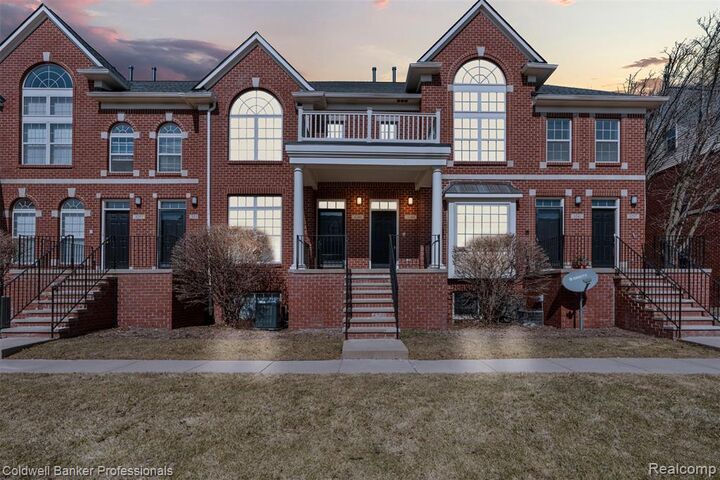 Property Photo: 3245 Newbury Place MI 48084