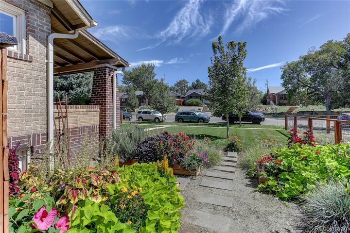 Property Photo: 3323 N Steele Street CO 80205