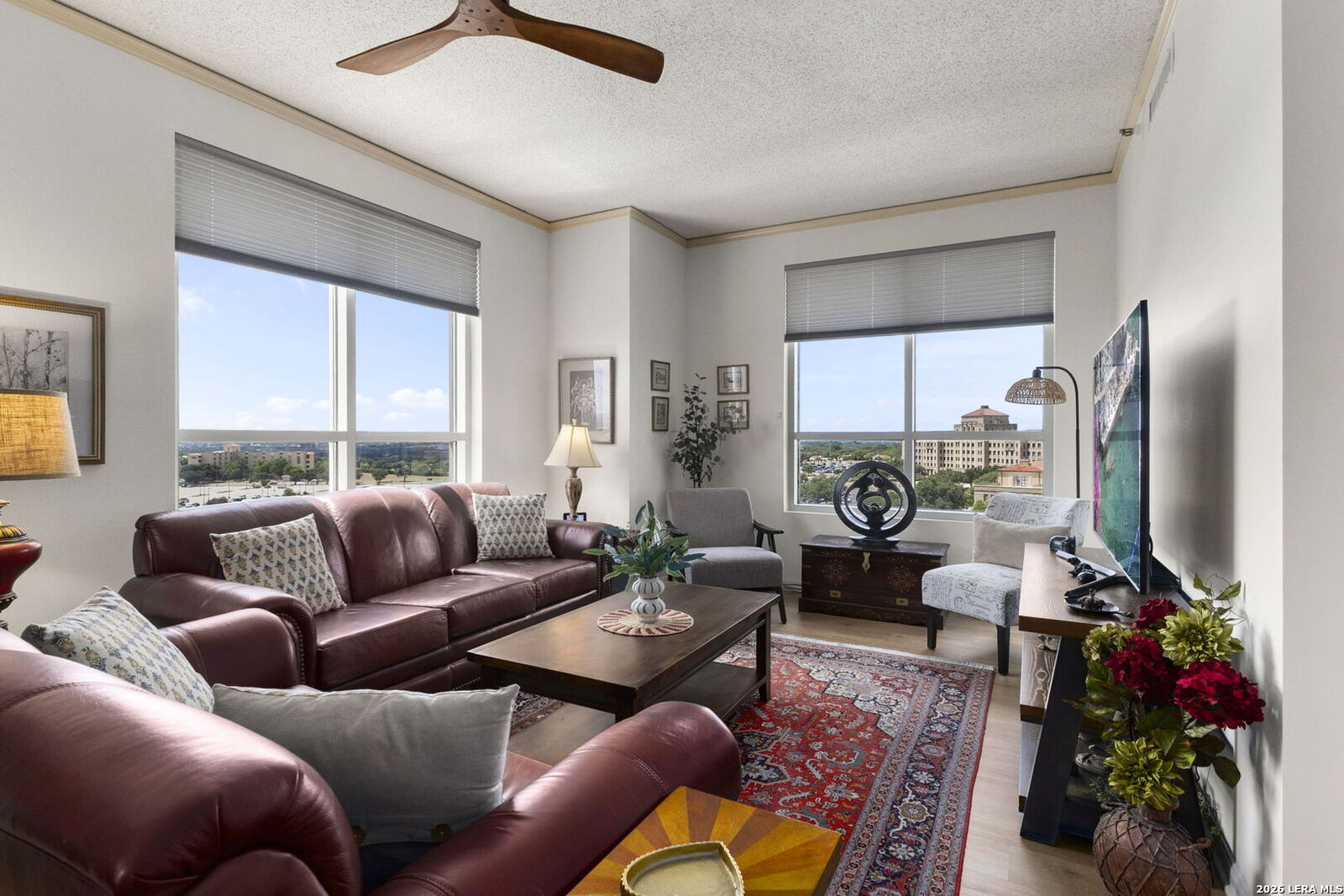Property Photo:  1 Towers Park Ln 1111  TX 78209 