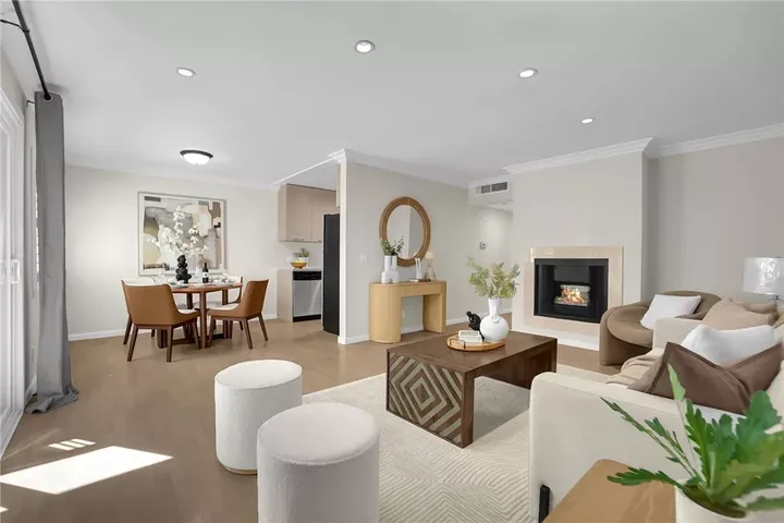 Property Photo:  6250 Fulton Avenue 105  CA 91401 