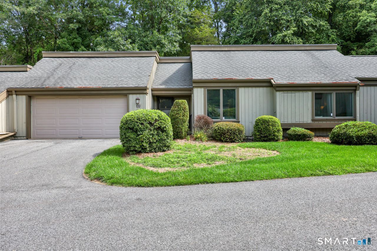 Property Photo: 28 Heritage Crest B CT 06488