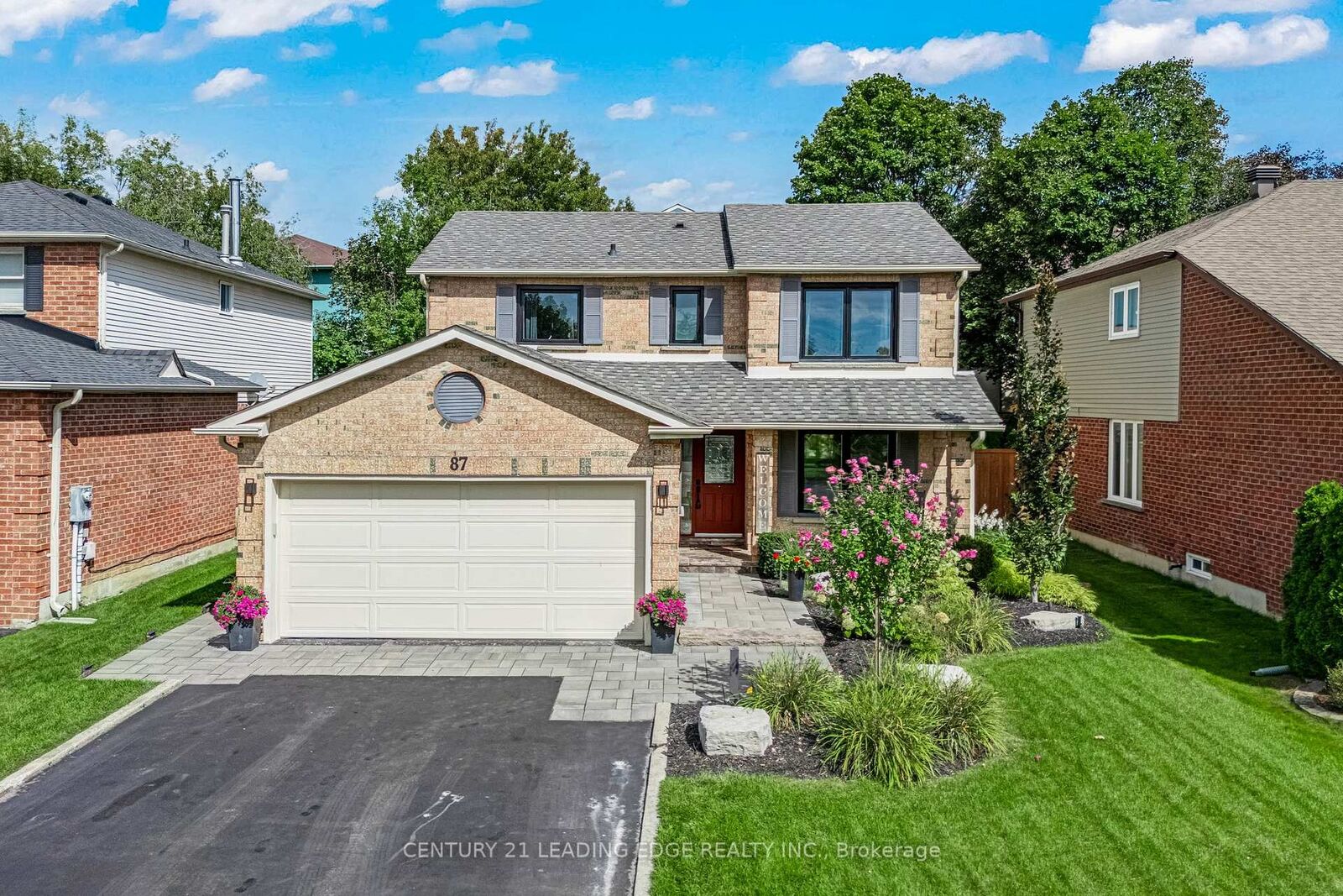 Photo de la propriété:  87 Percy Lane  ON L4A 7X9 