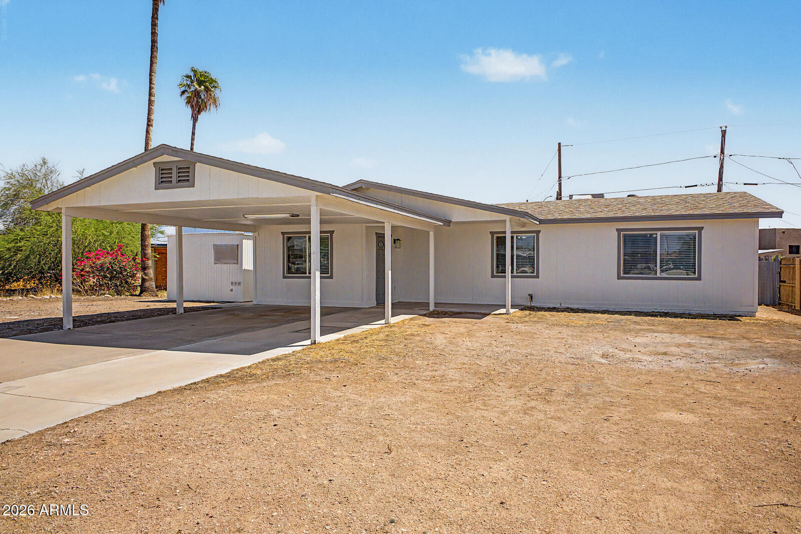 Property Photo: 539 N 111th Place AZ 85207