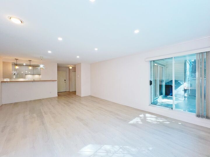 Property Photo:  8120 Bennett Road  BC V6Y 1N5 