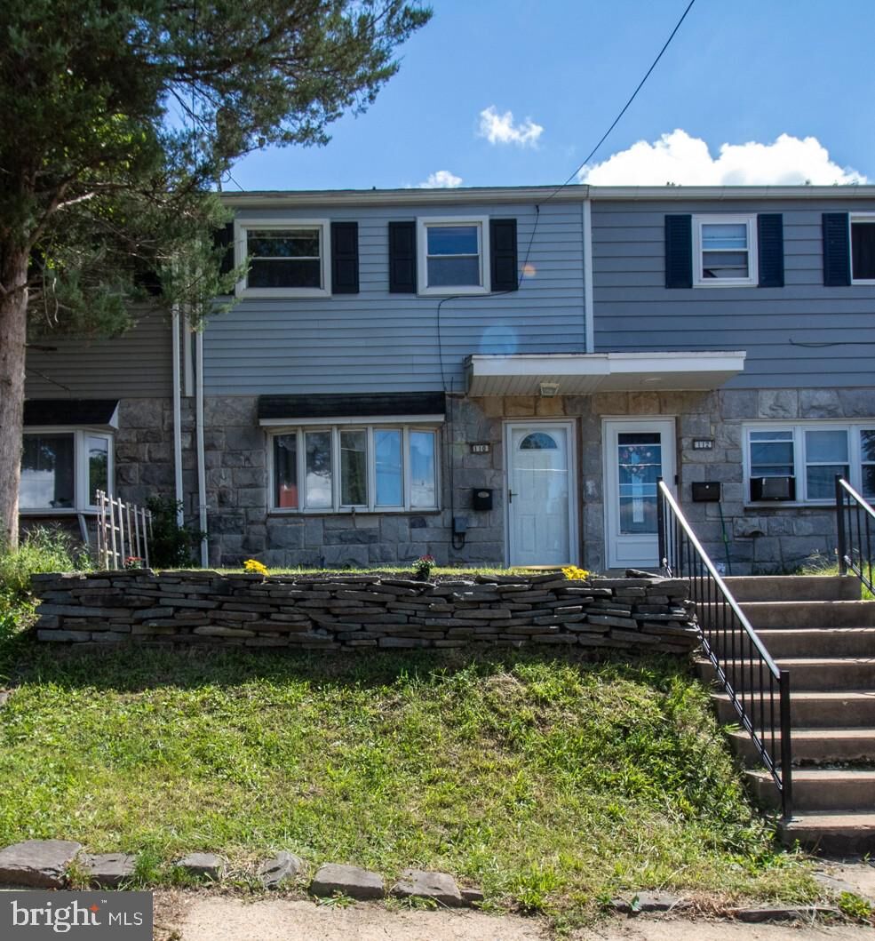 Property Photo:  110 W Jackson Street  PA 19522 